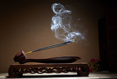 Правила использования ароматических палочек — тонкости, о которых не все знают