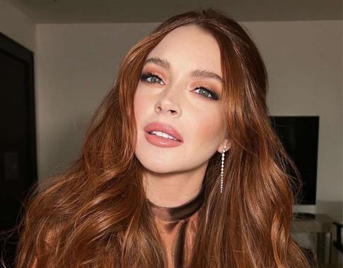 Линдси Лохан показала фигуру спустя 10 месяцев после родов