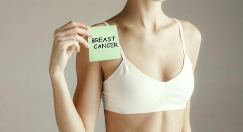 Факторы, которые увеличат риск рака груди: как не допустить развитие болезни