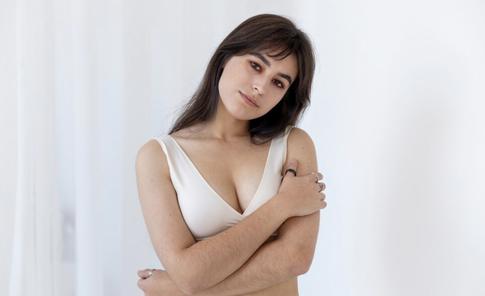 Рак груди от недостатка сна и другие опасные привычки для женщин