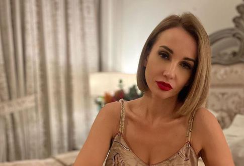 «Запомню Настю такой»: Чехова выложила последние кадры счастливой Заворотнюк