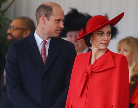 Принц Уильям и Кейт Миддлтон опубликовали фото принцессы Шарлотты в ее день рождения