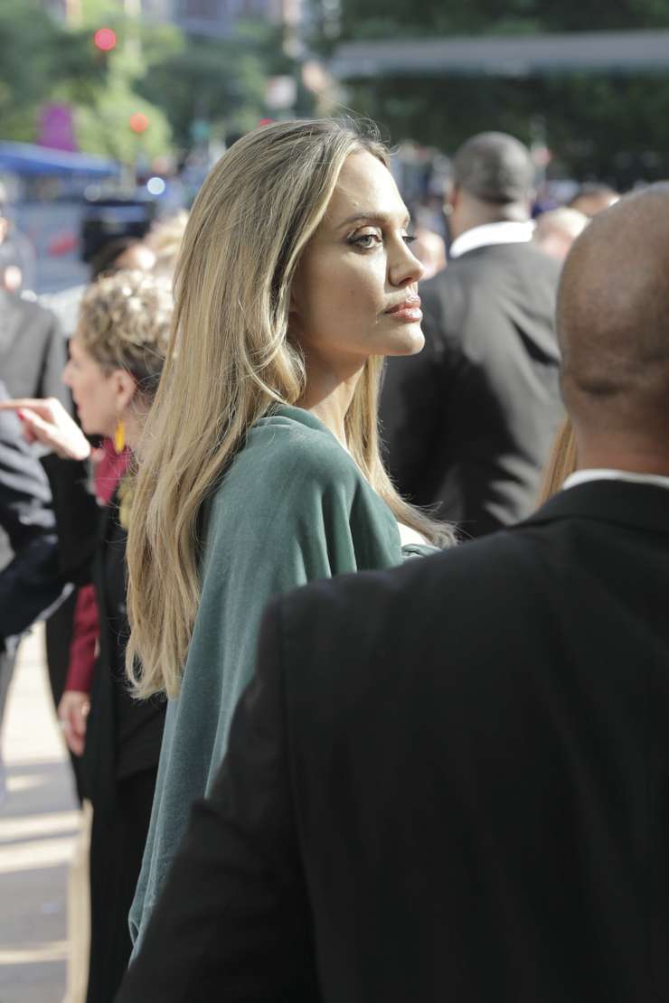 Анджелина Джоли, 16 июня 2024 Анджелина Джоли, 16 июня 2024