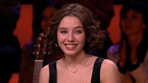 «Наконец-то дождались»: Евгений Алдонин вместе с дочкой от Юлии Началовой на ее выпускном