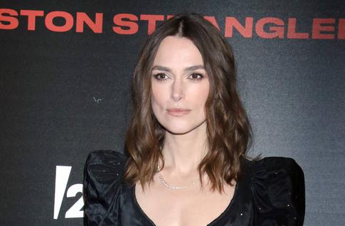 Кира Найтли посетила светский вечер вместе с мужем-музыкантом