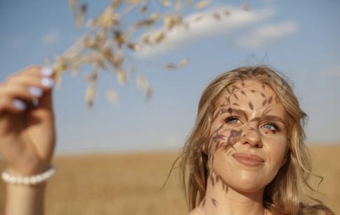 Три сигнала от организма, что солнце для вас опасно