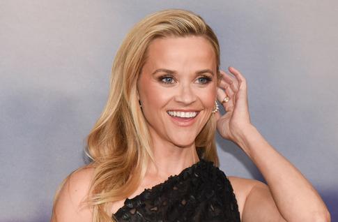 Риз Уизерспун впервые за долгое время показала публике 20-летнего сына