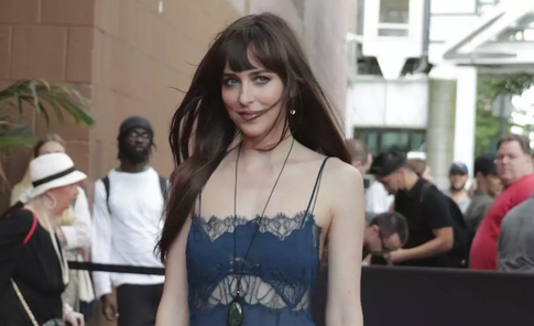 Крис Мартин и Дакота Джонсон расстались после 7 лет отношений