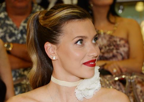 Регина Тодоренко сменила имидж: теперь яркая блондинка