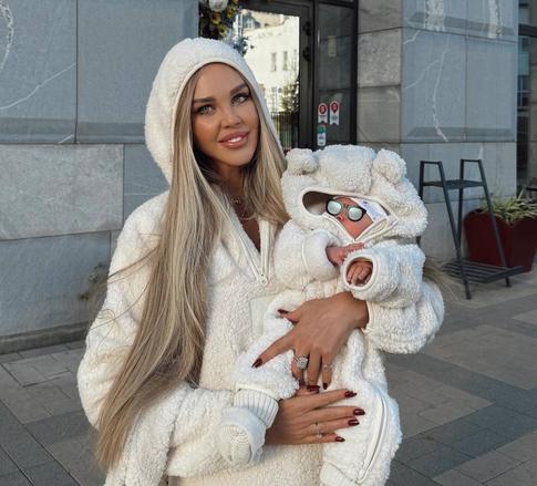 «Оба красавцы»: Мария Погребняк поделилась фото с новорожденным сыном