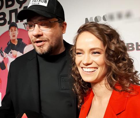 Кадры недели: Гарик Харламов рассказал о жизни после свадьбы, шоу-бизнес простился с Масляковым