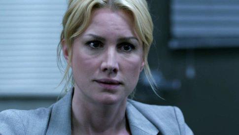 Актрису Элис Эванс выгнали из зала суда по делу об алиментах