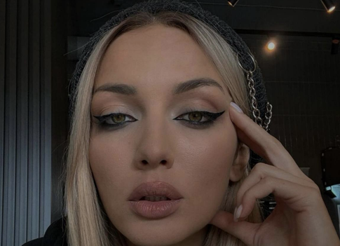 Исполнительница хита «Косички» Mary Gu вышла замуж во второй раз