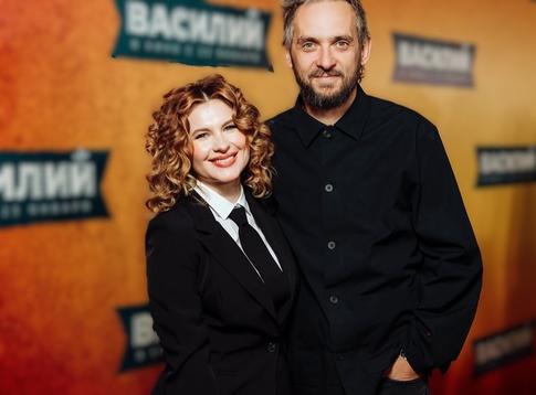 Бойфренд Цукановой-Котт бросил жену с грудным ребенком