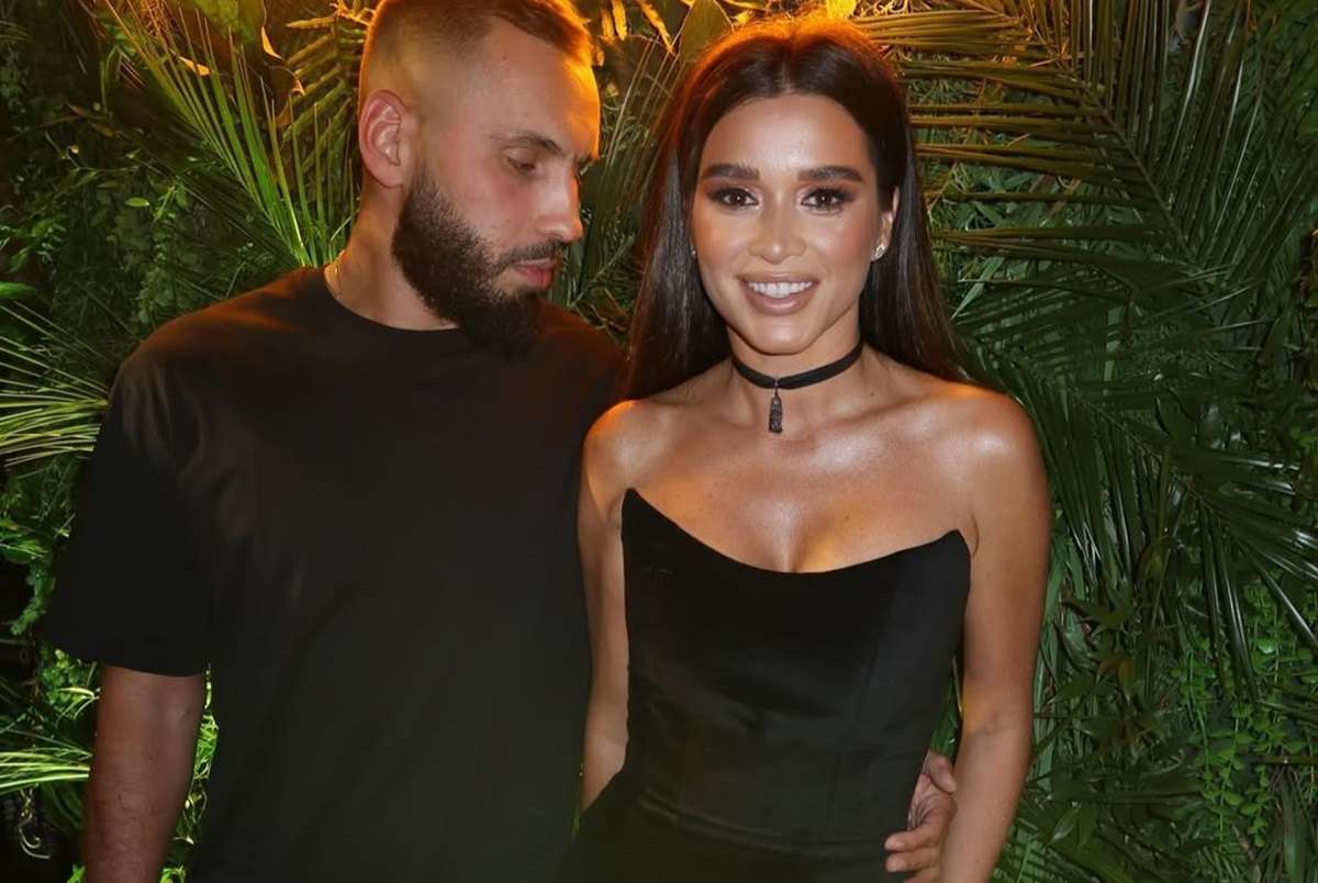 Иттері бар әйелдерге арналған секс және порно