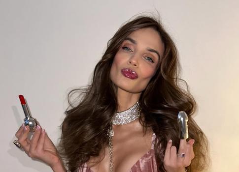 Алена Водонаева вспомнила о своей фигуре шестилетней давности