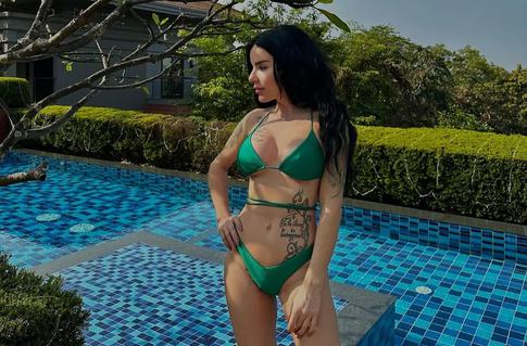 «Ох, какая!» 33-летняя экс-солистка «Тату» Волкова показала фигуру