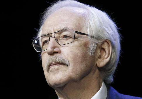 Состояние борющегося с онкологией Василия Ливанова резко ухудшилось