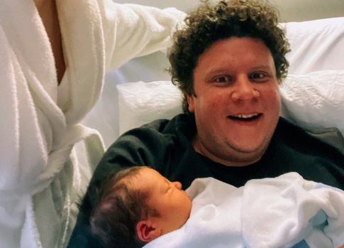 Трое — это не предел: Евгений Кулик удивил необычным именем третьего ребенка