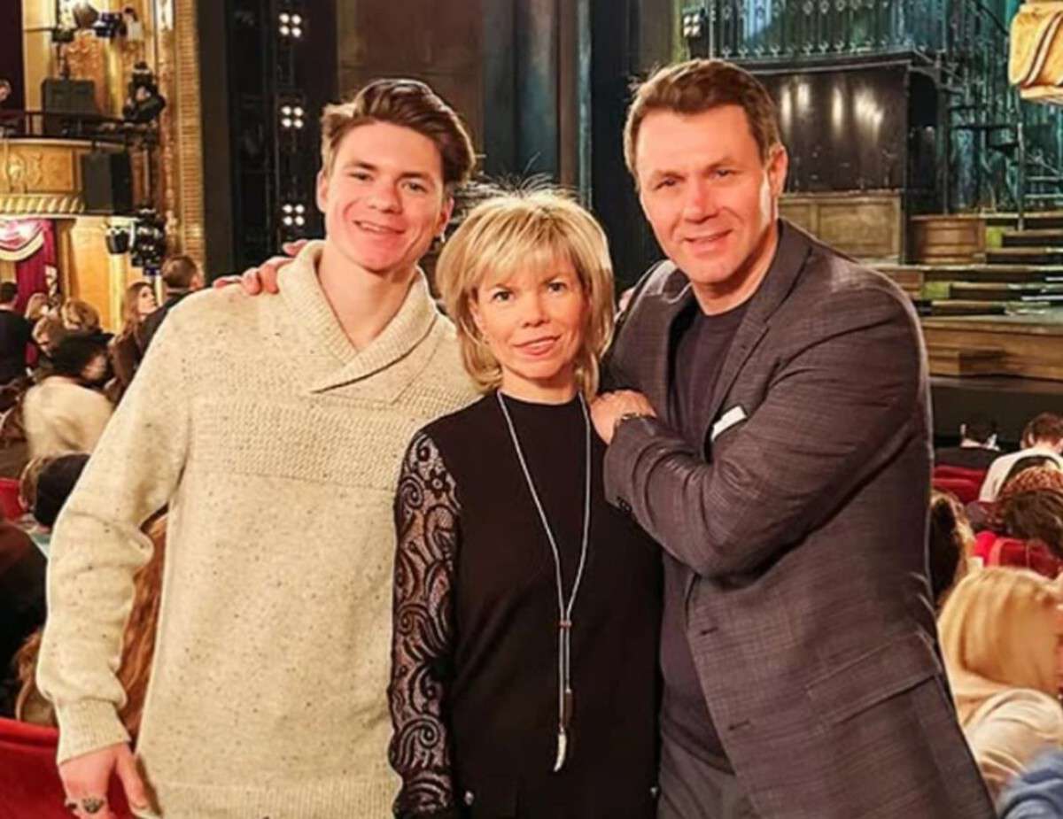 Евгения Шишкова и Вадим Наумов с сыном Максимом