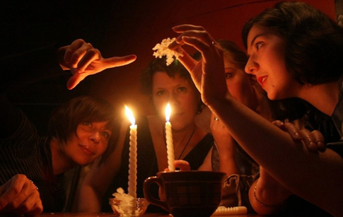 Гадания святочной недели: 7 способов и техник