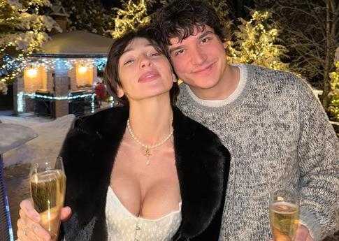 Кадры недели: Рената Литвинова может стать бабушкой, Ивлеева скрывается в деревне