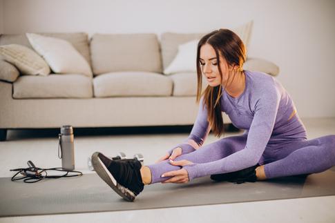 Утренняя зарядка: 12 простых упражнений для бодрости и здоровья