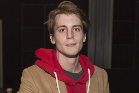 Запирали дома на полгода: Иван Янковский рассказал, за что его наказывали родители