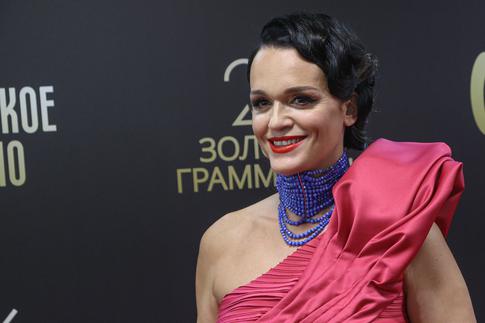 «Супер-люкс» с панорамным видом: Слава объяснила, почему избавляется от новой квартиры в центре Москвы