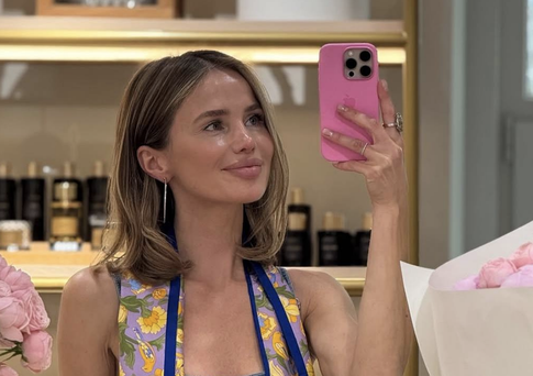 Певица Алекса разводится с мужчиной, который бросил ради нее семью