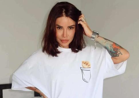 Во время ремонта в доме Айза наткнулась на необычную находку