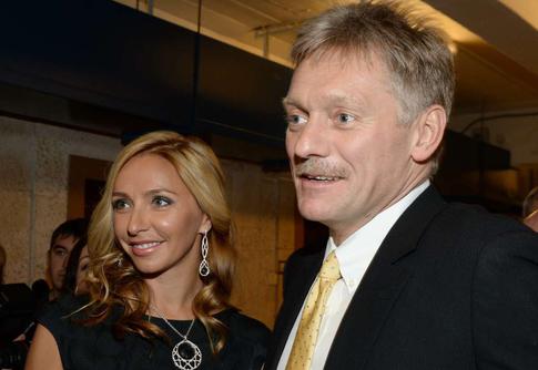 «Похожи друг на друга»: Навка опубликовала черно-белое фото с Песковым в особый день