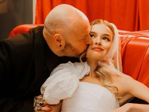 «Чем сложнее, тем лучше»: Марк Горобец рассказал о браке с юной женой