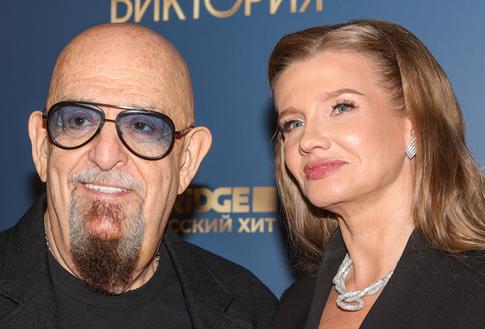 Шуфутинский официально женат: певец сыграл свадьбу со своей давней любовью