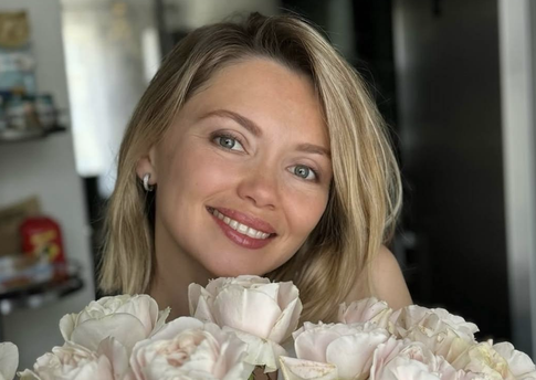 Ольга Кузьмина поделилась нежными кадрами с дочкой: «2 года!»