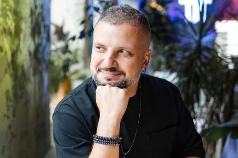 «Давай вместе стареть»: Дмитрий Позов намекнул на воссоединение с женой после развода