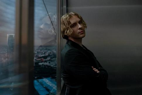 Егор Крид резко поднял гонорары после скандалов с полураздетыми танцовщицами