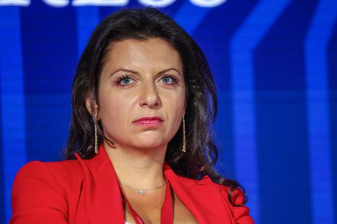 Начавшая химиотерапию Симоньян попросила фанатов «отключить» излишний оптимизм