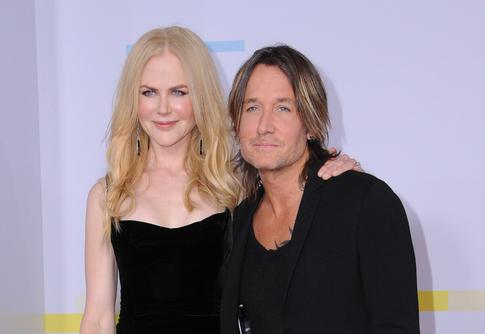 Кит Урбан изменил слова песни о Кидман, включив в текст имя гитаристки