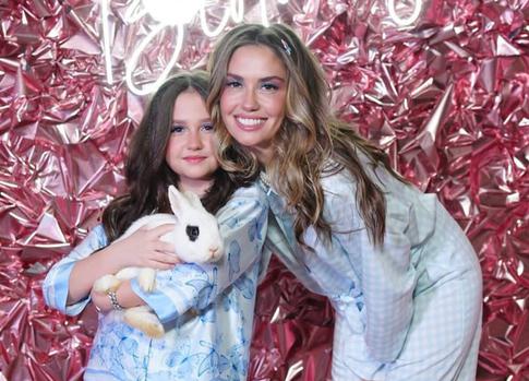 Дочь Прилучного и Муцениеце напугала подписчиков кадрами с ножом