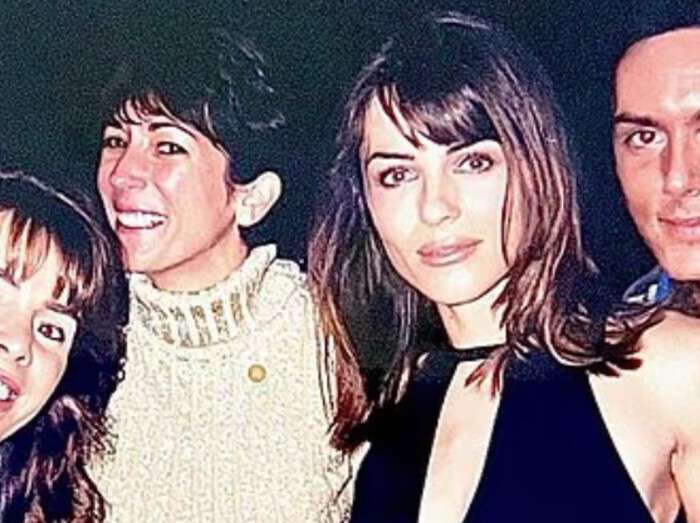 Анамның үйіндегі секс