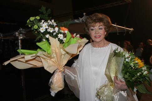 «Виделись с ней два дня назад»: Броневицкая рассказала о состоянии 88-летней Эдиты Пьехи