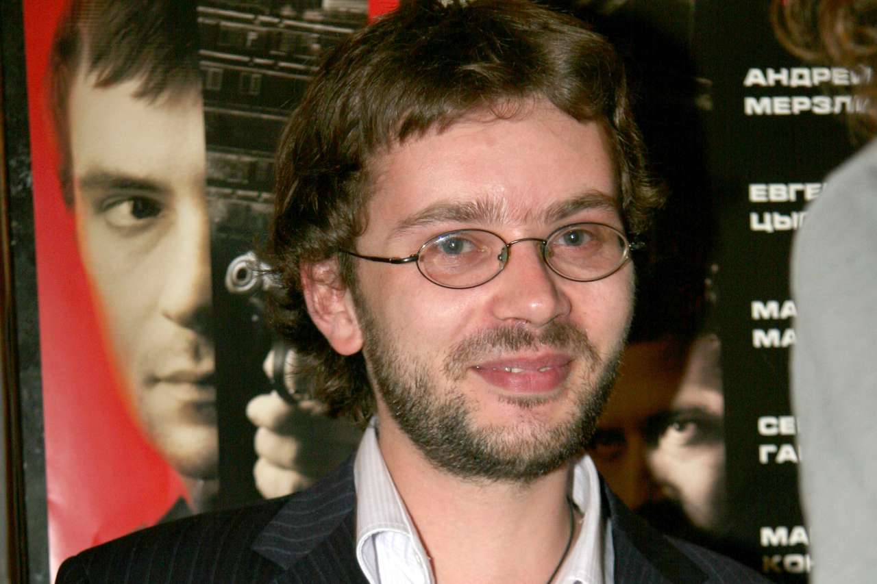 «Полтела перестало работать»: Артем Семакин борется сразу с двумя редкими заболеваниями