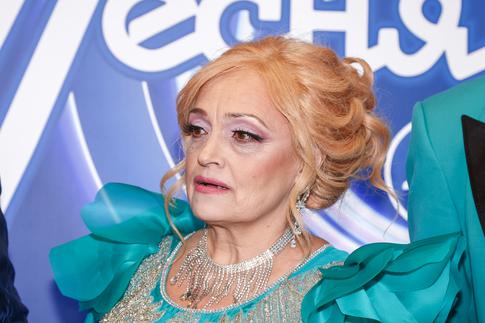 Кадышева отказывается ездить на гастроли без сына: зрители бунтуют