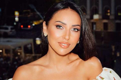 Сменившую имидж Алсу сравнили с Еленой Воробей: «Точная копия»