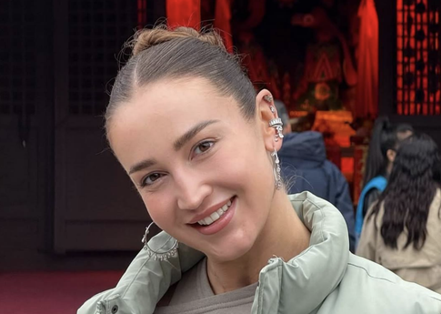 «Спасибо за жизнь»: Ольга Бузова трогательно обратилась к имениннику-отцу