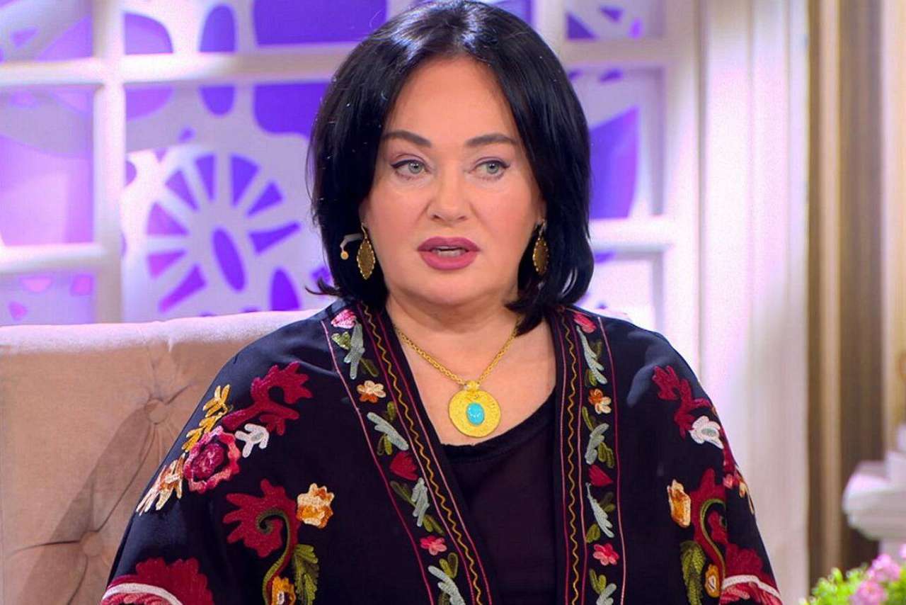 66-летняя Лариса Гузеева стала бабушкой: пол и имя малыша уже известны