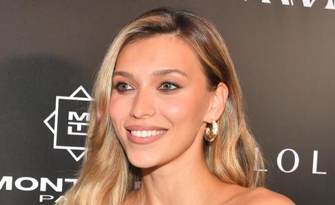 В белье и без ретуши: Тодоренко показала фигуру после недавних родов