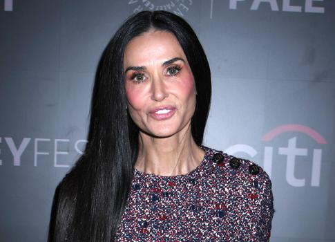 Именинница Деми Мур получила поздравление от 2-летней внучки Лу