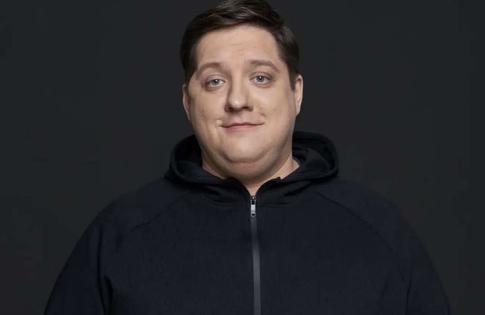 Романа Попова проводили в последний путь: мама актера произнесла душевную речь